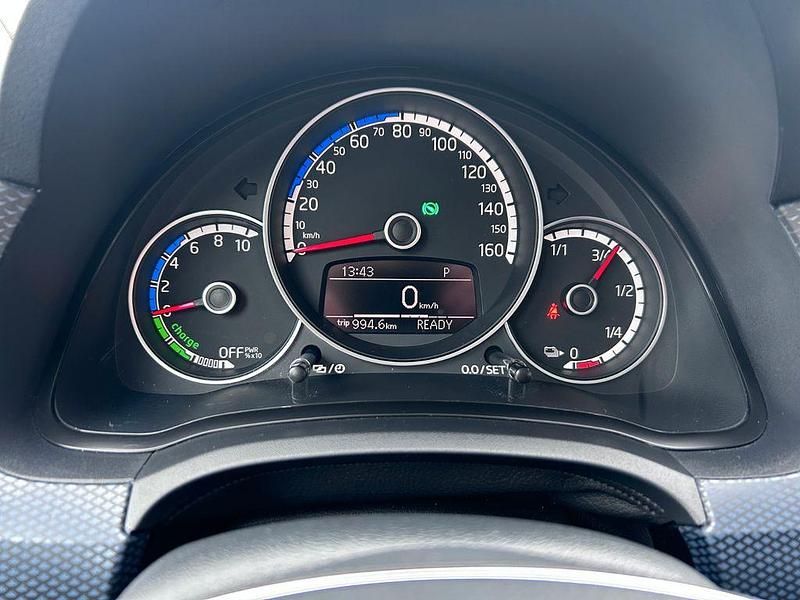 Gebraucht VW e-up! United 61 kW (83 PS) 2021 Weiß Kleinwagen