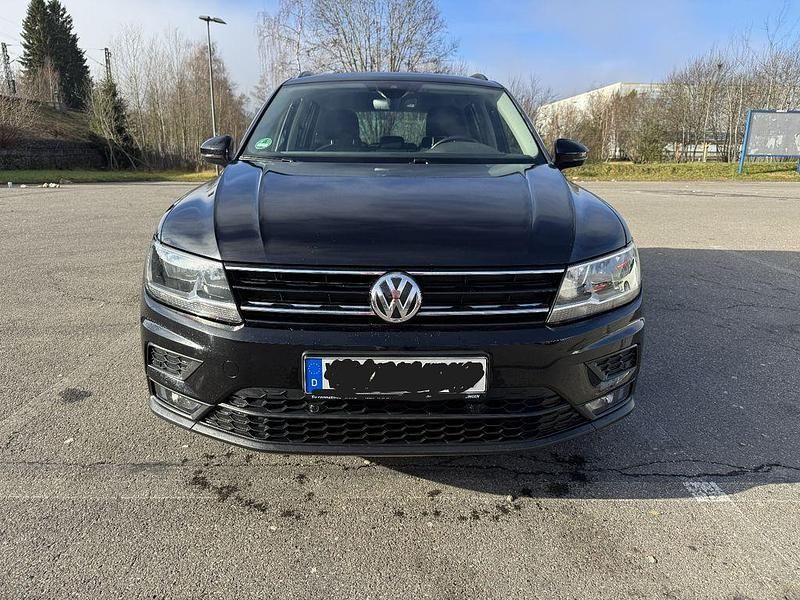 Gebraucht VW Tiguan 150 PS (110 kW) 2019 Schwarz SUV