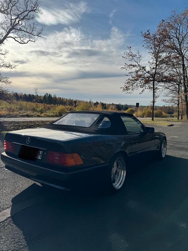 Gebraucht Mercedes SL300 231 PS (169 kW) 1992 Schwarz Cabrio