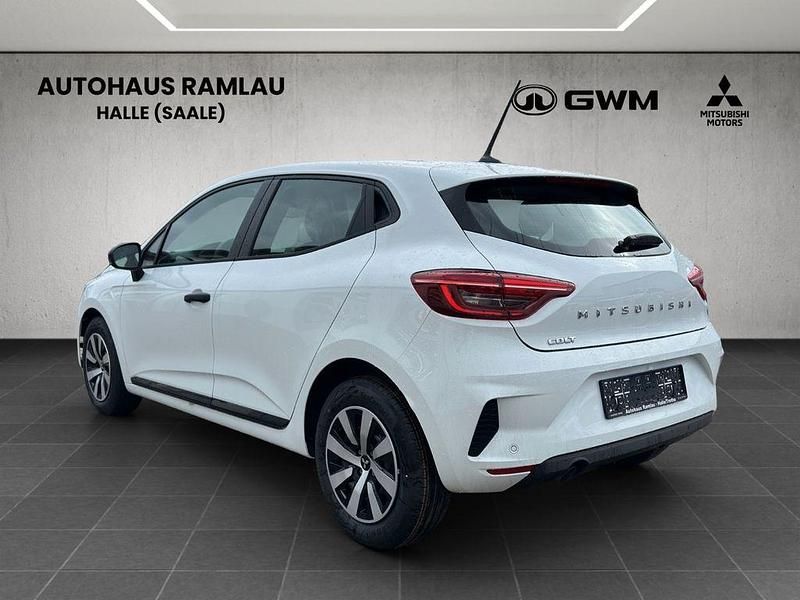 Neu Mitsubishi Colt Basis 67 PS (49 kW) 2025 Weiß Limousine