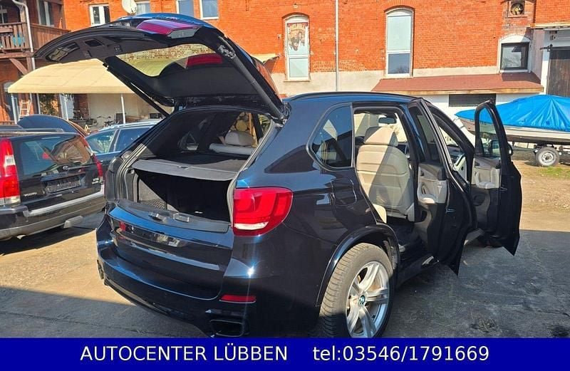 Gebraucht BMW X5 M50 Performance 381 PS (280 kW) 2017 Schwarz SUV
