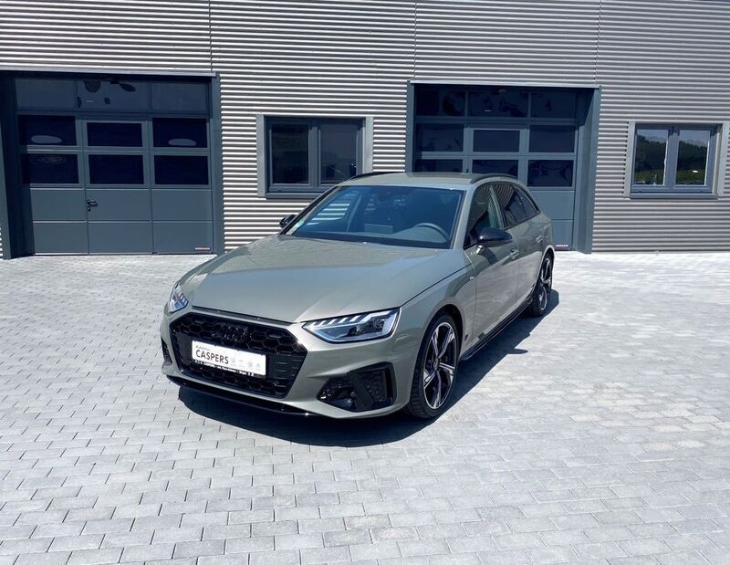 Chronosgrau metallic Gebraucht 2024 Audi A4 Competition Kombi | 34.500 € (Superpreis) - Bild 1/4