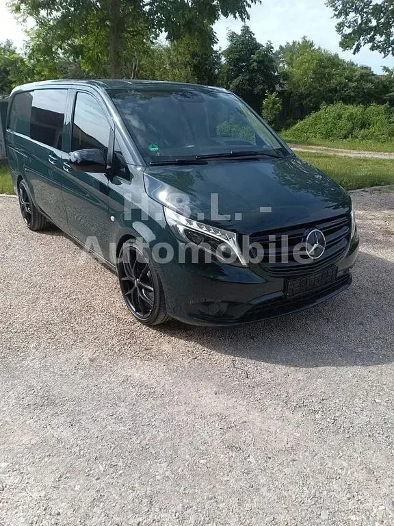 Gebraucht Mercedes Vito 190 PS (139 kW) 2020 Grün Van
