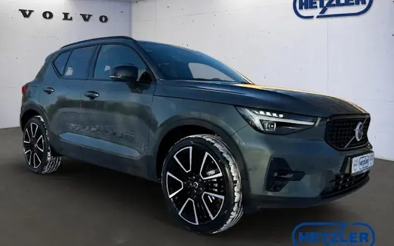 Gebraucht Volvo XC40 Ultra 197 PS (144 kW) 2026 Grün SUV