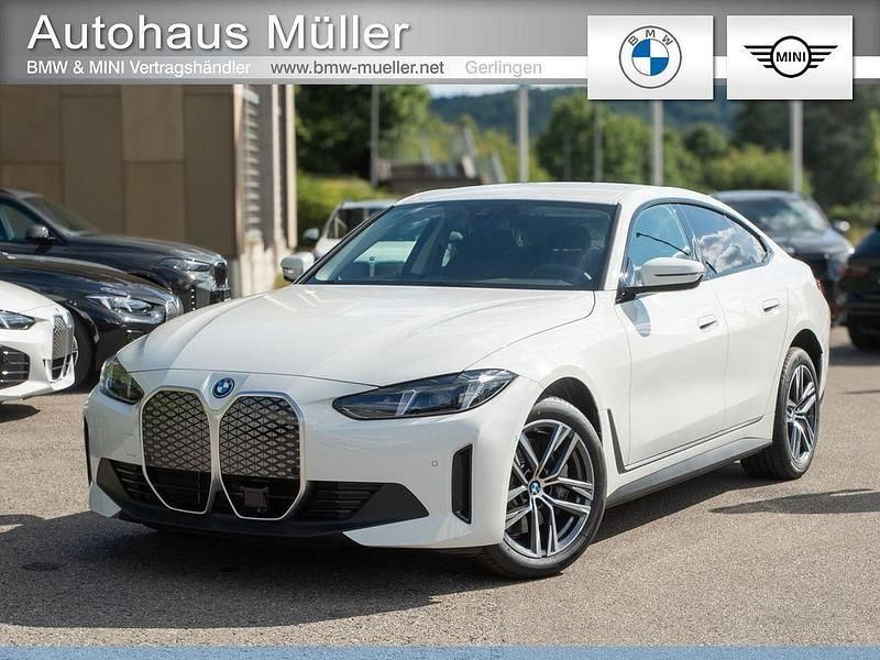 Weiß Neu 2025 BMW i4 Shadowline Limousine | 51.320 € (Superpreis) - Bild 1/4