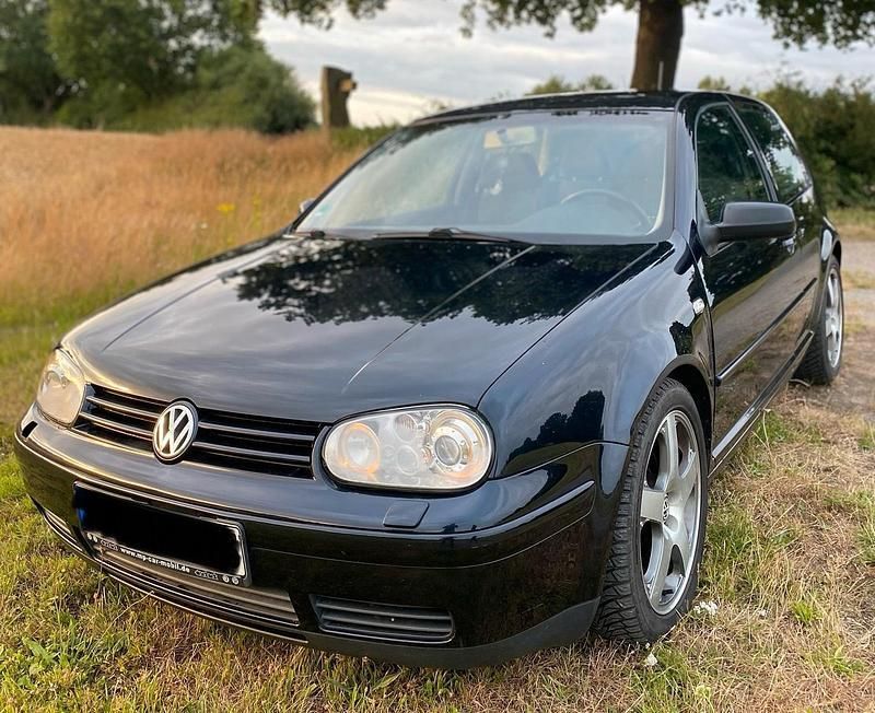Schwarz Gebraucht 2002 VW Golf IV Pacific Coupé | 1.999 € (Fairer Preis) - Bild 1/4