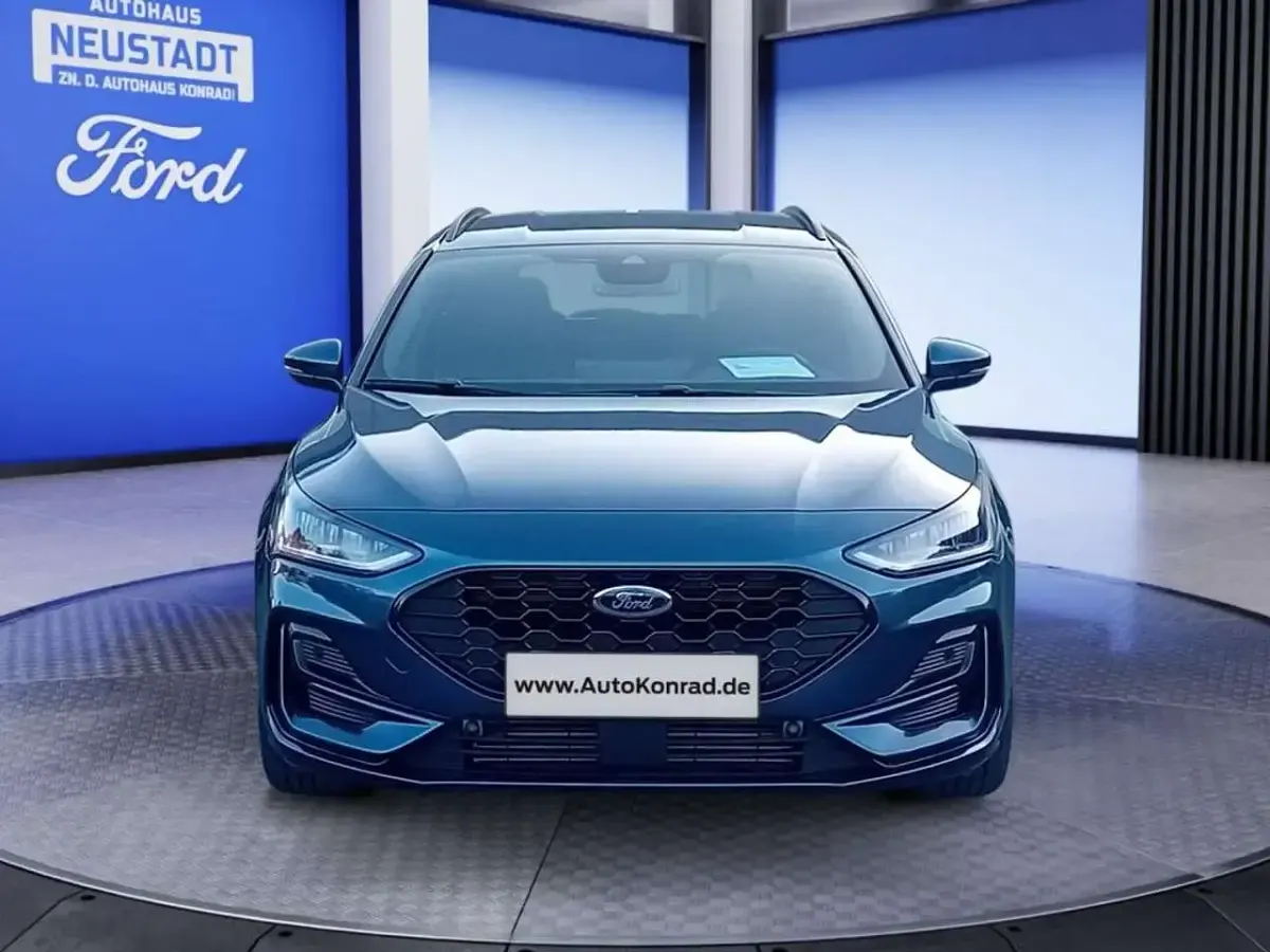 Neu Ford Focus ST-Line X 155 PS (114 kW) 2025 Chrome blue metallic Kombi