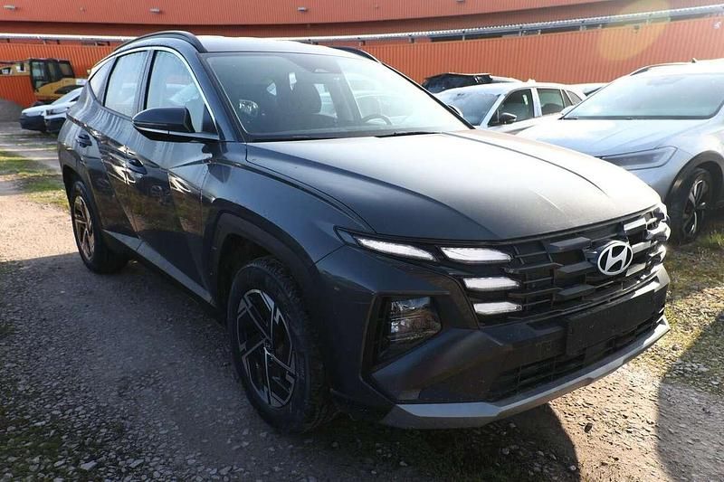Ecotronic grey mineralef... Neu 2025 Hyundai Tucson Select SUV | 29.734 € (Superpreis) - Bild 1/3