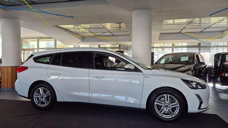 Gebraucht Ford Focus 120 PS (88 kW) 2020 Weiß Kombi