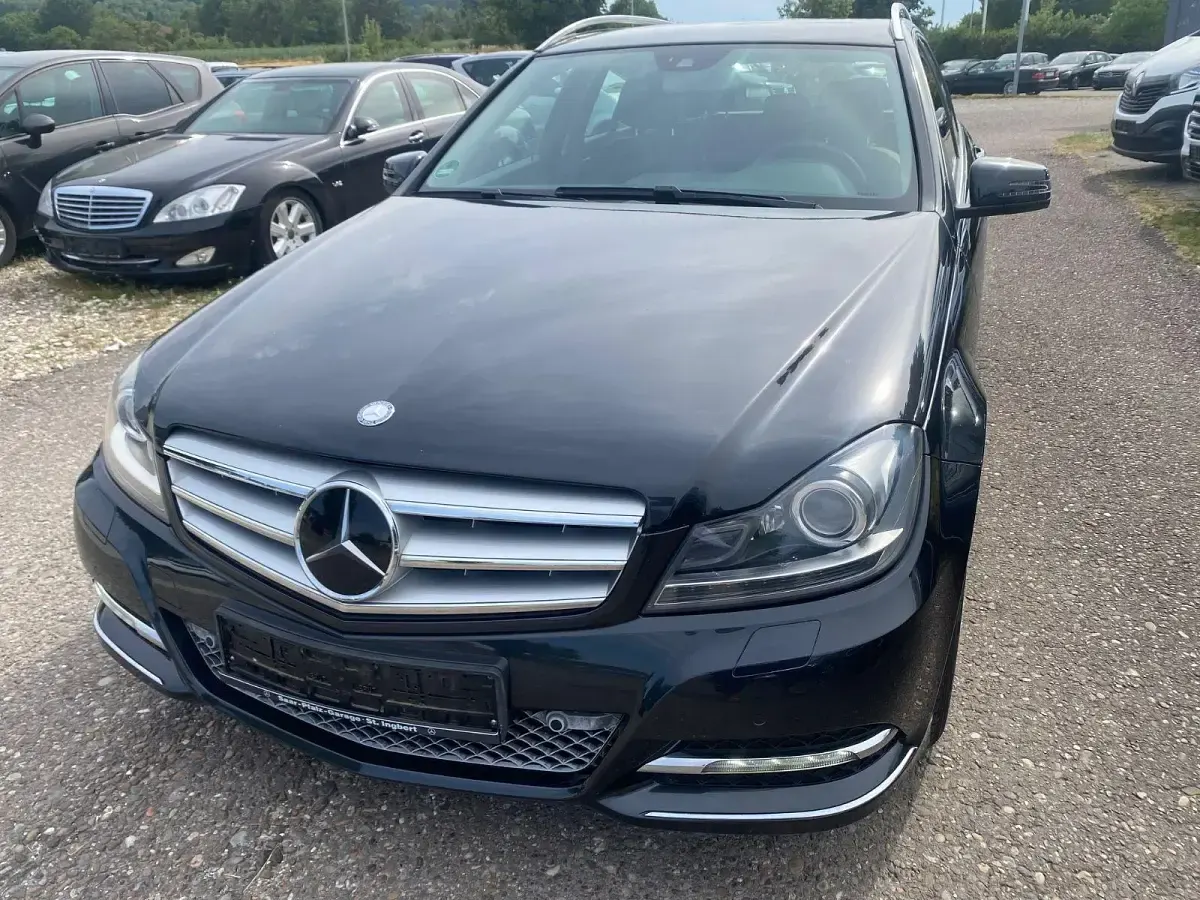 Gebraucht Mercedes C250 204 PS (150 kW) 2013 Schwarz Kombi