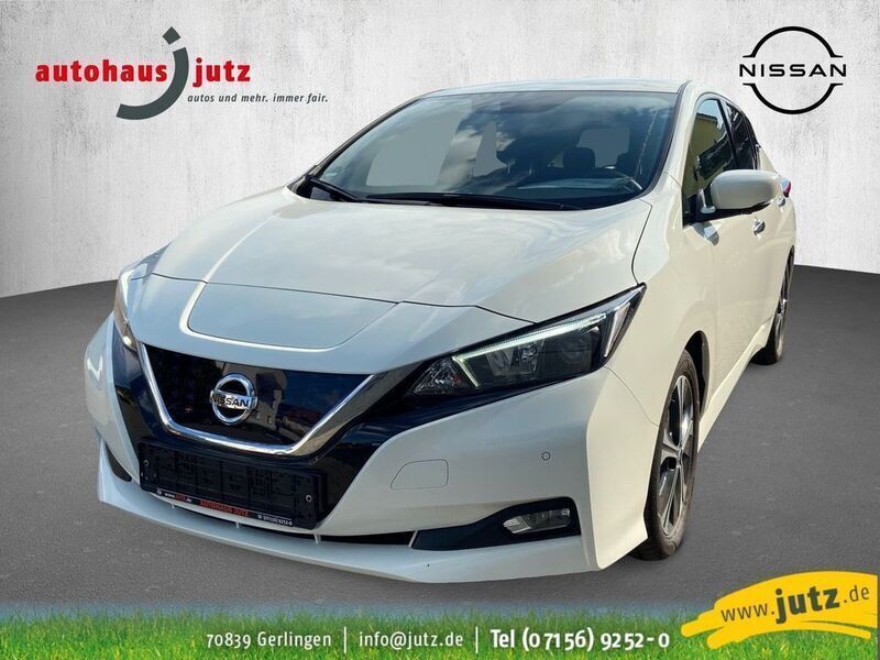 Gebraucht Nissan Leaf N-Connecta 110 kW (150 PS) 2021 Weiß Kleinwagen
