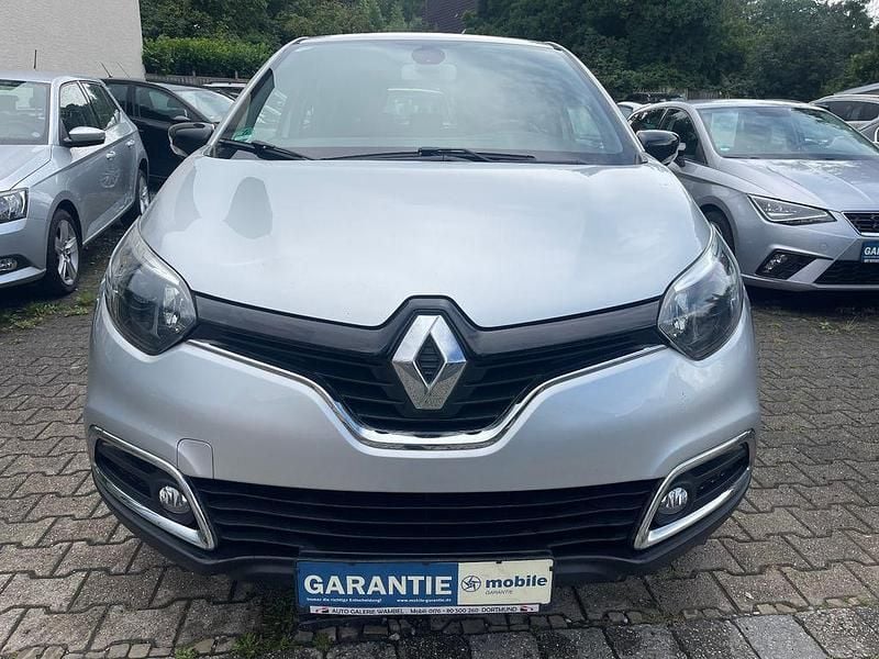 Grau Gebraucht 2016 Renault Captur Experience SUV | 9.690 € (Fairer Preis) - Bild 1/4