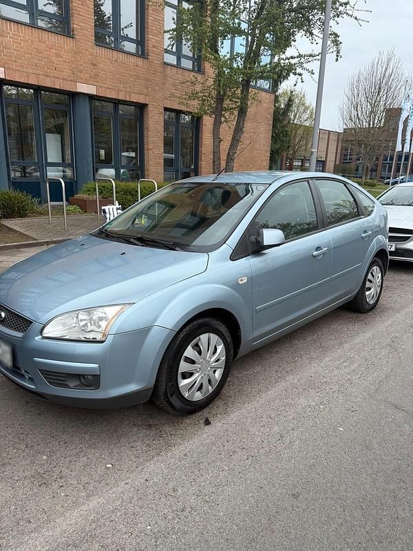 Gebraucht Ford Focus 101 PS (74 kW) 2007 Blau Kleinwagen