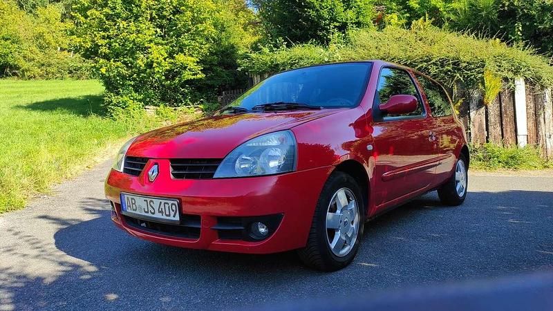 Rot Gebraucht 2008 Renault Clio Campus Coupé | 2.300 € - Bild 1/4