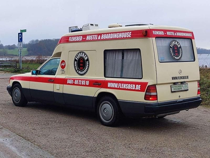 Usata Mercedes E250 90 CV (66 kW) 1993 Beige Berlina