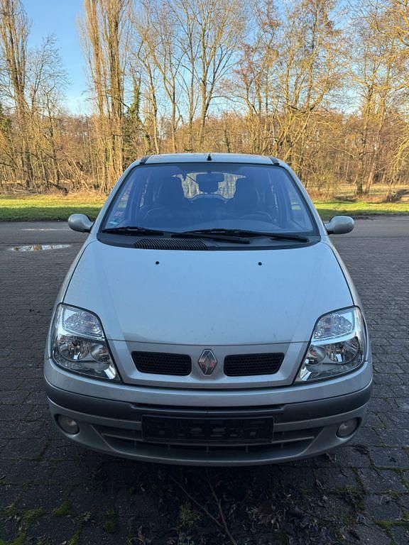 Gebraucht Renault Scénic Expression 107 PS (78 kW) 2003 Silber Van / Kleinbus