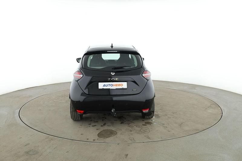 Gebraucht Renault Zoe Iconic 50 kW (69 PS) 2023 Schwarz Kleinwagen