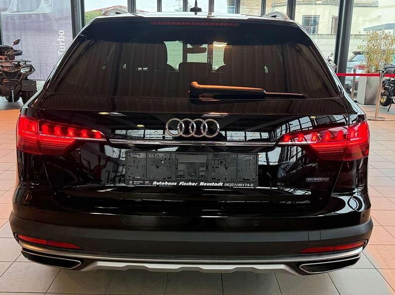 Gebraucht Audi A4 Allroad 204 PS (150 kW) 2023 Brillantschwarz Kombi