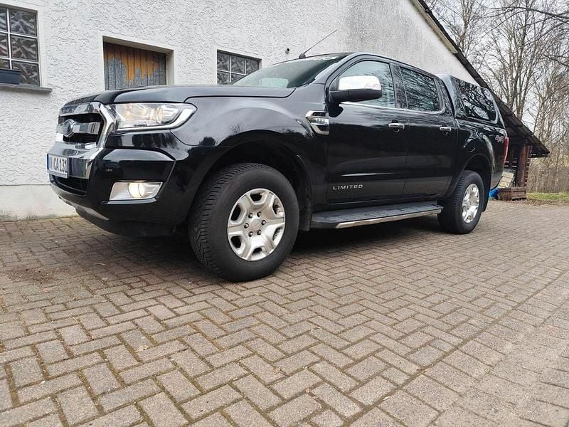 Gebraucht Ford Ranger 159 PS (116 kW) 2016 Schwarz Pickup