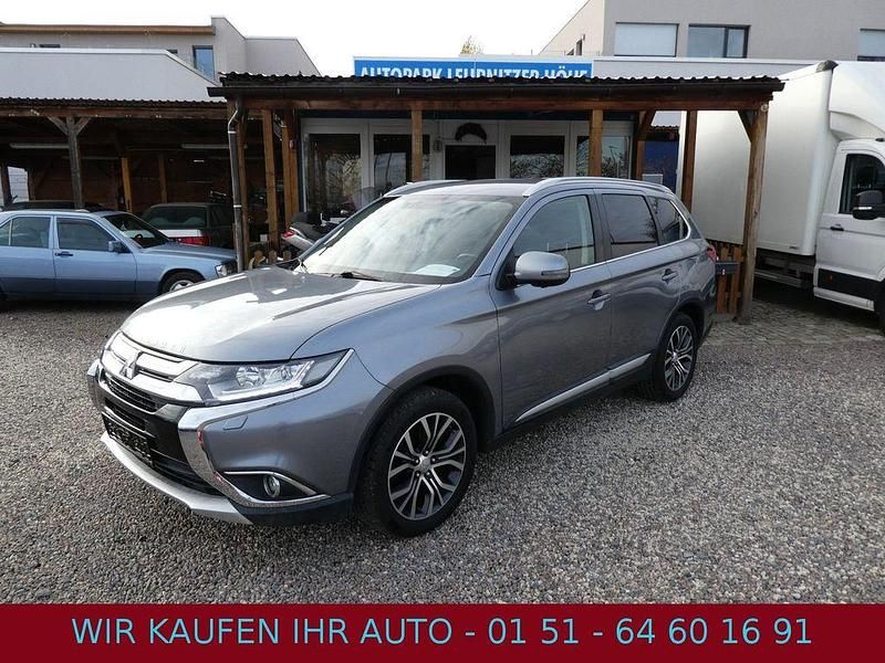Grau Gebraucht 2017 Mitsubishi Outlander Edition SUV | 11.500 € (Superpreis) - Bild 1/4