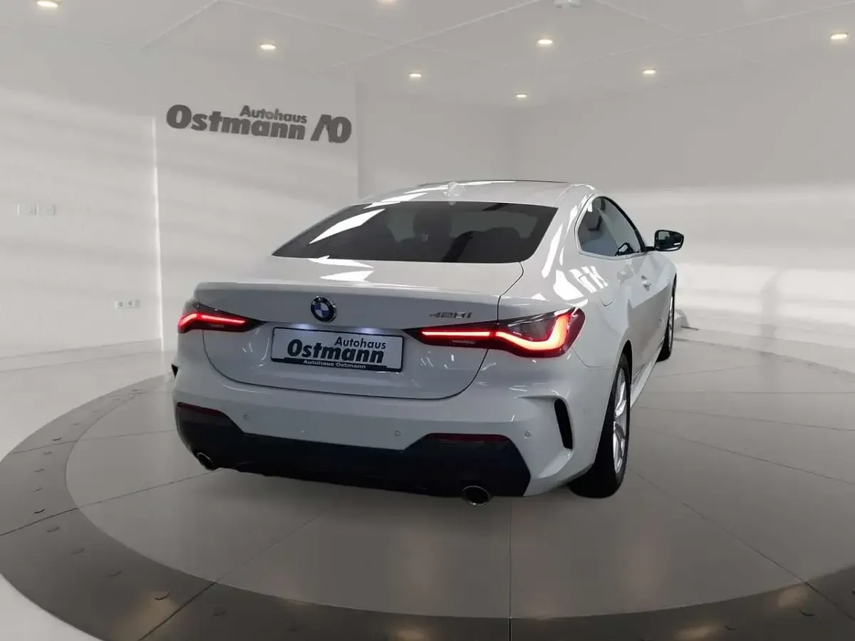 Gebraucht BMW 420 Coupé M Sport 184 PS (135 kW) 2023 Alpinweiss iii Coupé