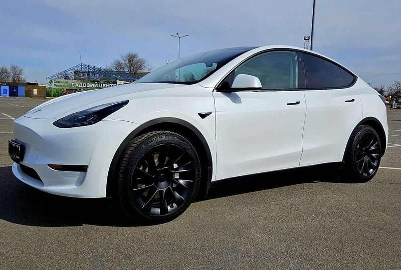 Gebraucht Tesla Model Y RWD 255 kW (347 PS) 2023 Weiß SUV