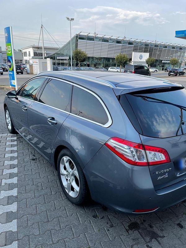 Gebraucht Peugeot 508 SW Active 114 PS (83 kW) 2012 Grau Kombi