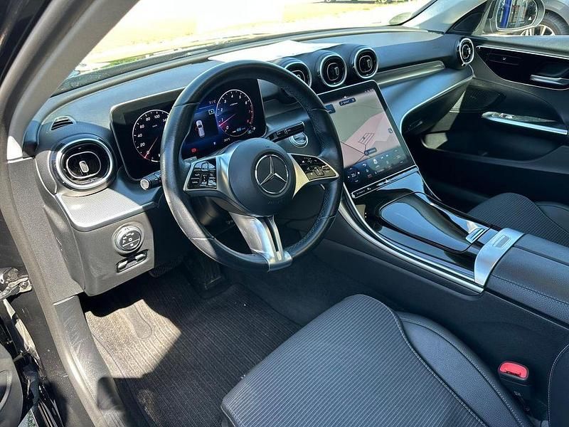 Gebraucht Mercedes C180 Avantgarde 170 PS (125 kW) 2022 Obsidianschwarz  metalliclack Kombi