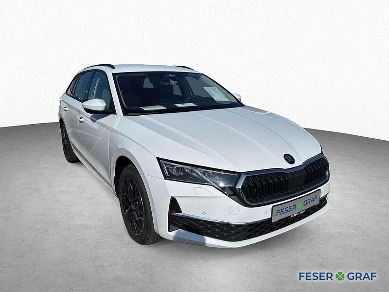 Neu Skoda Octavia Selection 150 PS (110 kW) 2026 Moon weiss perleffekt Kombi