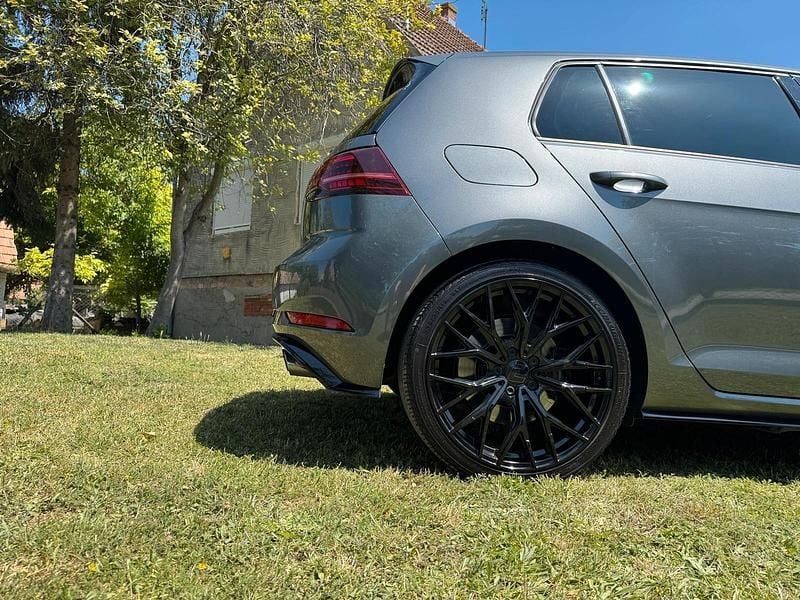 Gebraucht VW Golf VII 300 PS (220 kW) 2019 Grau Limousine