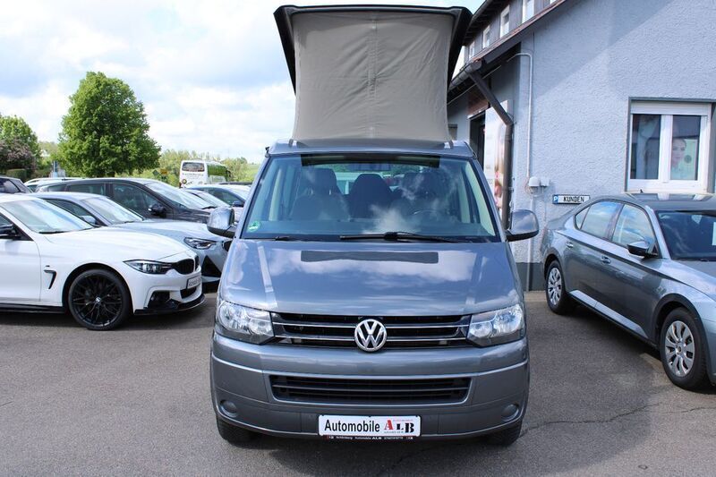 Gebraucht VW T5 Beach 140 PS (102 kW) 2012 Grau Van