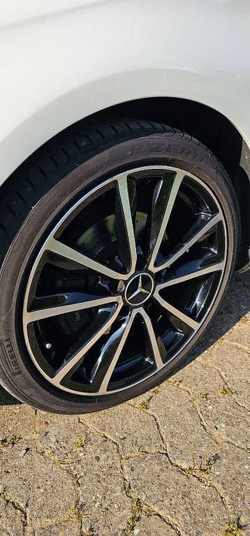 Weiß Gebraucht 2012 Mercedes B200 Van / Kleinbus | 8.400 € (Fairer Preis) - Bild 1/4
