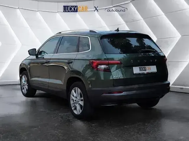 Gebraucht Skoda Karoq 150 PS (110 kW) 2022 Emeraldgrün metallic SUV