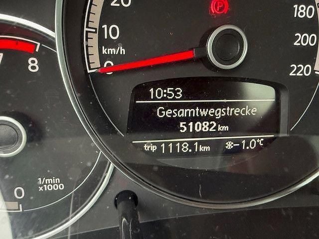 Gebraucht VW up! 65 PS (47 kW) 2021 Weiß Kleinwagen