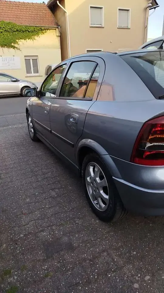 Gebraucht Opel Astra Elegance 125 PS (91 kW) 2004 Limousine