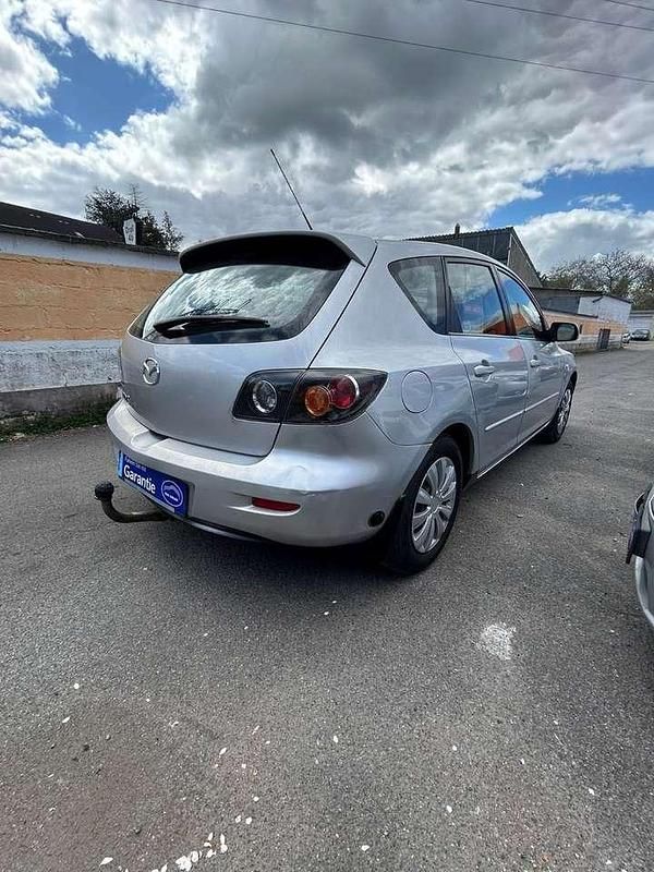 Second-hand Mazda 3 Active 105 CP (77 kW) 2005 Argintiu Berlinǎ