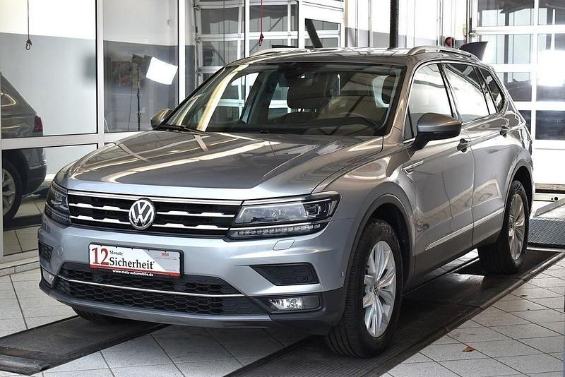 Gebraucht VW Tiguan Allspace Highline 150 PS (110 kW) 2021 Silber SUV