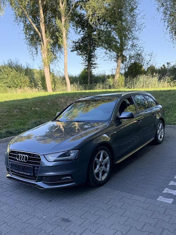 Grau Gebraucht 2013 Audi A4 S-Line Kombi | 7.700 € (Superpreis) - Bild 1/4
