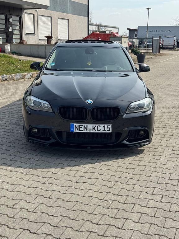 Gebraucht BMW 530 Performance 258 PS (189 kW) 2012 Schwarz Limousine