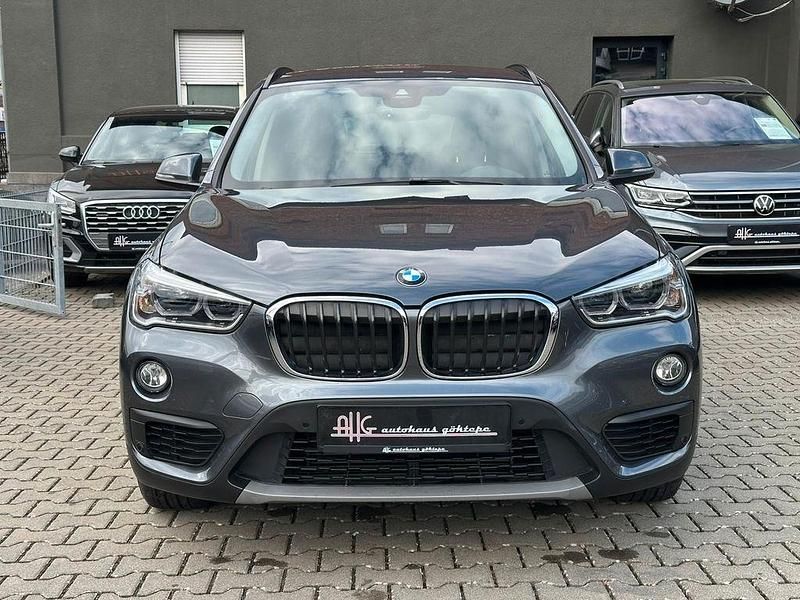Gebraucht BMW X1 Advantage 190 PS (139 kW) 2016 Grau SUV