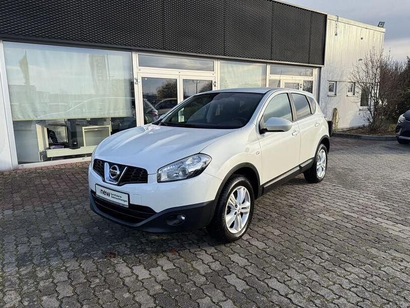 Weiß Gebraucht 2013 Nissan Qashqai SUV | 8.680 € (Fairer Preis) - Bild 1/4