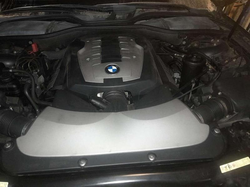 Gebraucht 2006 BMW 750L Limousine | 14.000 € (Etwas zu teuer) - Bild 1/4