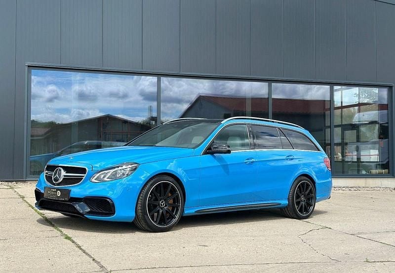 Blau Gebraucht 2013 Mercedes E63S AMG AMG Kombi | 38.990 € (Teuer) - Bild 1/4