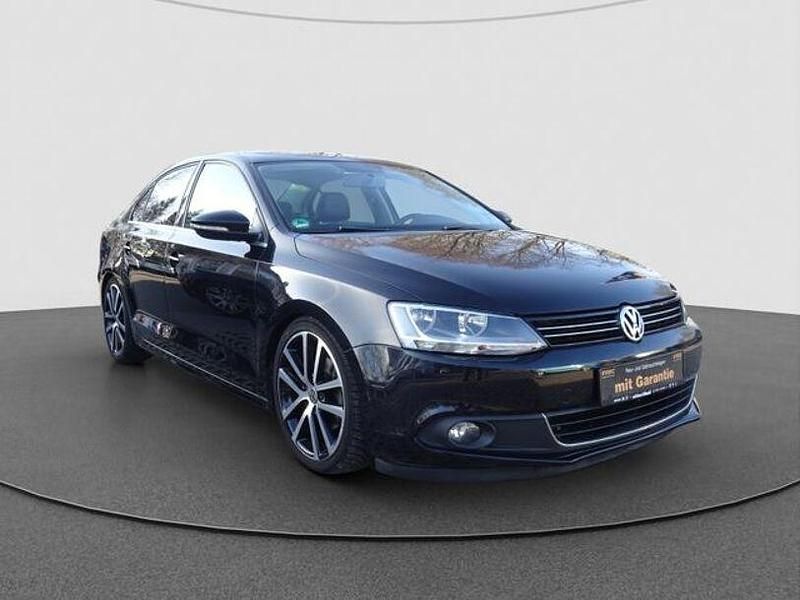 Gebraucht VW Jetta Highline 122 PS (89 kW) 2013 Schwarz Limousine