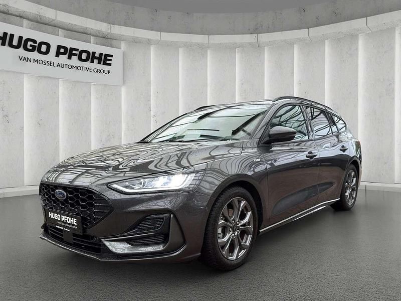 Grau Gebraucht 2024 Ford Focus ST-Line X Kombi | 25.900 € (Fairer Preis) - Bild 1/4