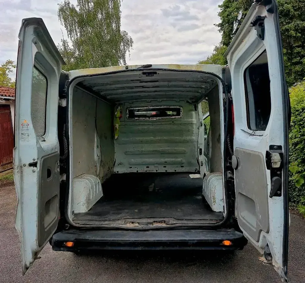 Gebraucht Renault Trafic 90 PS (66 kW) 2011 Weiß Van / Kleinbus