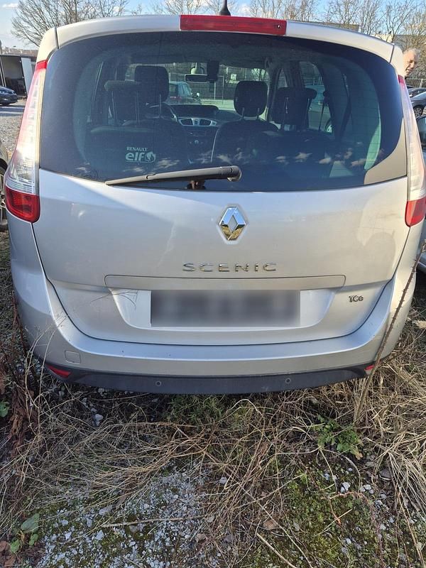 Gebraucht Renault Mégane III 101 PS (74 kW) 2010 Silber