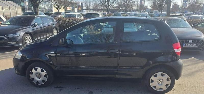 Gebraucht VW Fox 55 PS (40 kW) 2010 Schwarz Kleinwagen