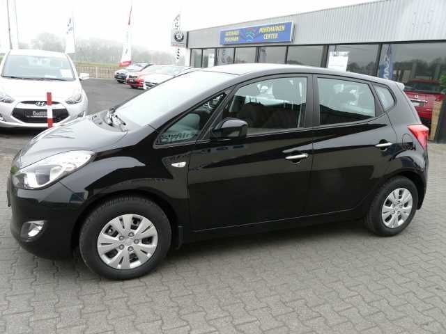 Gebraucht Hyundai ix20 Classic 125 PS (91 kW) 2015 Schwarz metallic Kleinwagen