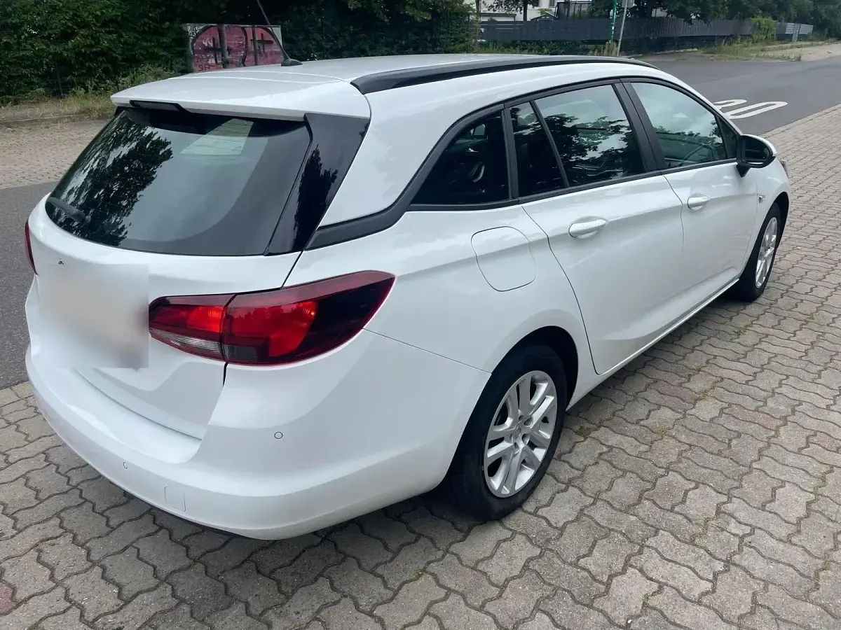 Gebraucht Opel Astra Edition 105 PS (77 kW) 2020 Weiß Kombi